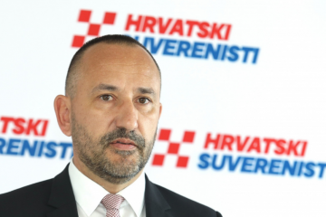 Suverenisti izbacili Zekanovića iz stranke: ‘Napravljena je šteta stranci’