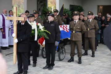Trideset četiri godine čekanja: Zorislav Gašpar vraćen majci u nebo i Domovini na čast