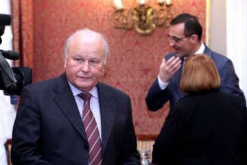 Od 1. listopada ostaju bez plaća ukoliko ne prihvate Linićeva pravila