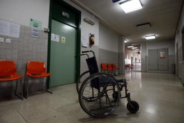 Rezervni dio za invalidska kolica od siječnja 2015. pacijenti će moći dobiti samo ako ga, osim liječnika, odobri i HZZO