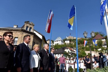 JAJCE: Kome smeta zastava hrvatskog naroda?