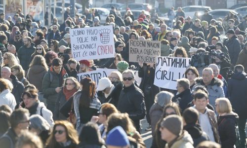 Don Stojić ukazao Hrvatima na skrivenu istinu o marševima: ‘Znate li tko se krije iza tih ljudi?’