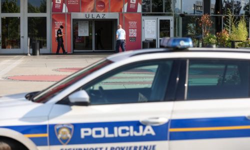 Preventivna evakuacija Arena Centra i Arena Parka zbog dojave o mogućoj prijetnji